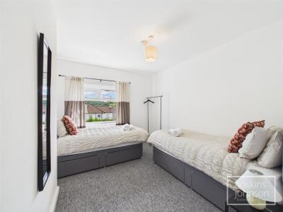 Oak Street, Rhydyfelin, Pontypridd - Bedroom 2