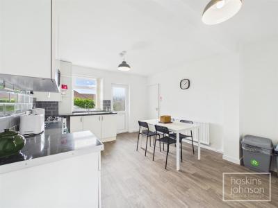 Oak Street, Rhydyfelin, Pontypridd - Kitchen/Diner