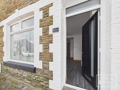 Graig Street, Graig, Pontypridd - Entrance