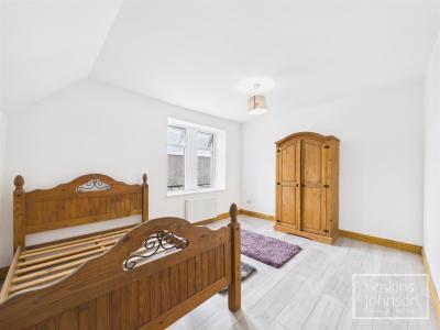 Graig Street, Graig, Pontypridd - Bedroom 1