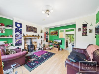 Church Street, Ynysybwl, Pontypridd - Living Room