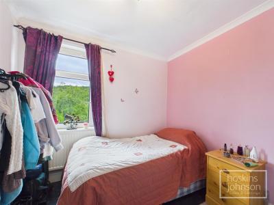 Church Street, Ynysybwl, Pontypridd - Bedroom 3