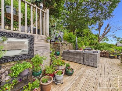 Pantygraigwen Road, Pontypridd - Property