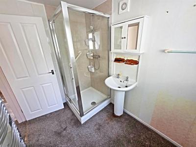 Kingsland Terrace, Treforest, Pontypridd - Shower Room
