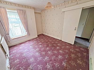 Kingsland Terrace, Treforest, Pontypridd - Bedroom 2