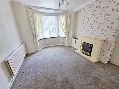 Kingsland Terrace, Treforest, Pontypridd - Lounge/Diner