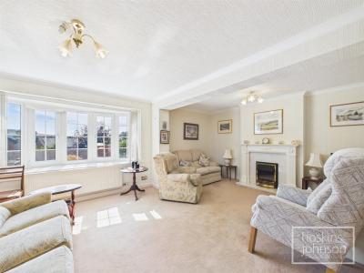 Graigwen Parc, Graigwen, Pontypridd - Living Room