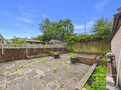 Heol Y Coed, Beddau, Pontypridd - Property