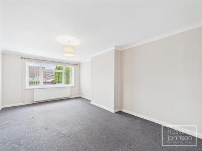 Heol Y Coed, Beddau, Pontypridd - Lounge