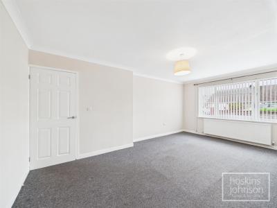 Heol Y Coed, Beddau, Pontypridd - Lounge