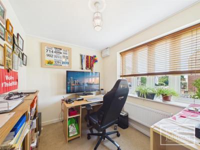 Maes Yr Eglwys, Church Village, Pontypridd - Study/Home Office