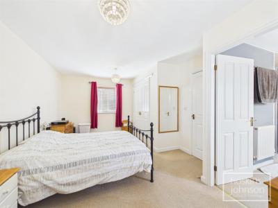 Maes Yr Eglwys, Church Village, Pontypridd - Bedroom 1