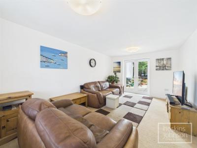Maes Yr Eglwys, Church Village, Pontypridd - Living Room