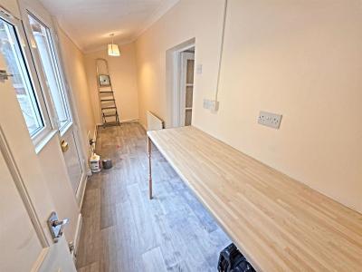Brondeg Street, Tylorstown, Ferndale - Utility/Home Office
