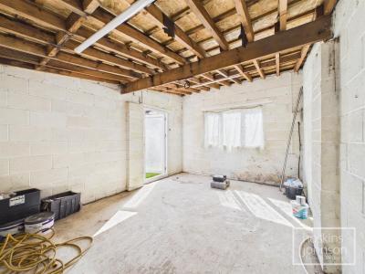 Ceiriog Crescent, Rhydyfelin - Home Office/Garden Room/Gym