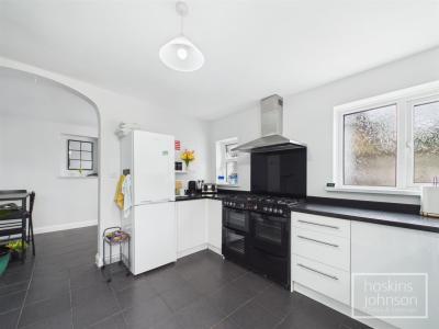 Coronation Terrace, Pontypridd - Kitchen