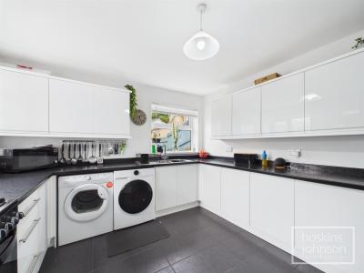 Coronation Terrace, Pontypridd - Kitchen