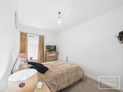 Coronation Terrace, Pontypridd - Bedroom 1