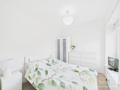 Coronation Terrace, Pontypridd - Bedroom 2
