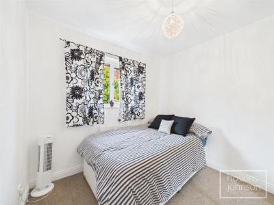 Ynys Hir, Coed-Y-Cwm, Pontypridd - Bedroom 2