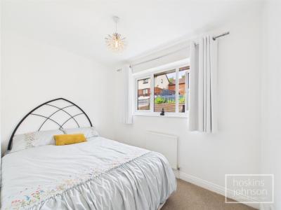 Ynys Hir, Coed-Y-Cwm, Pontypridd - Bedroom 3
