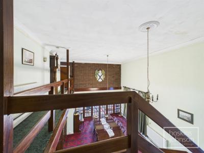 Pencoed Avenue, Pontypridd - Galleried Landing