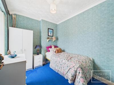 New Park Terrace, Treforest, Pontypridd - Bedroom 2