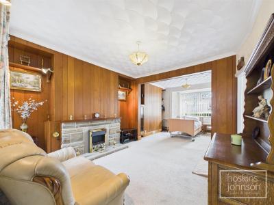New Park Terrace, Treforest, Pontypridd - Living Room