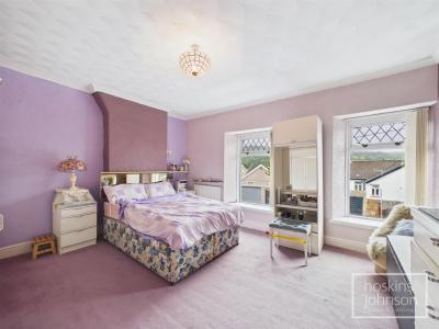 New Park Terrace, Treforest, Pontypridd - Bedroom 1