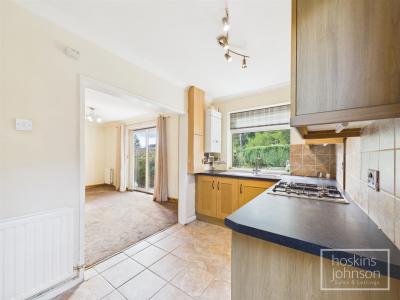 Dynea Road, Rhydyfelin, Pontypridd - Kitchen