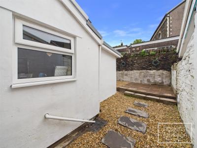 Bassett Street, Trallwn, Pontypridd - Outside