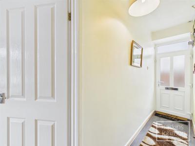 Thompson Villas, Ynysybwl, Pontypridd - Entrance Hallway