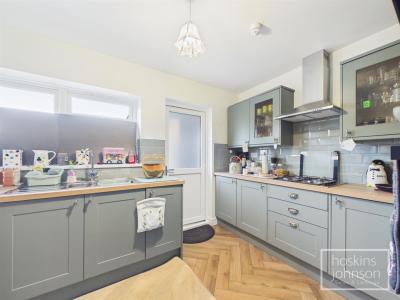 Morien Crescent, Rhydyfelin, Pontypridd - Kitchen