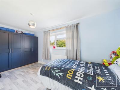 Morien Crescent, Rhydyfelin, Pontypridd - Bedroom 2