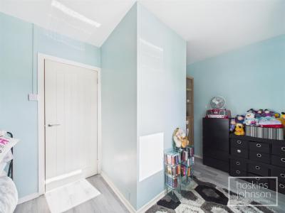 Morien Crescent, Rhydyfelin, Pontypridd - Bedroom 3