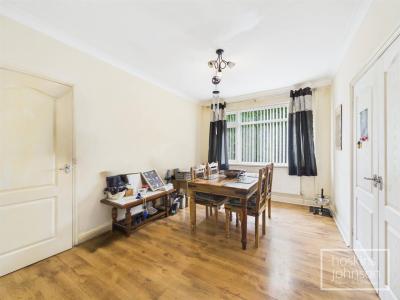 Barry Road, Pwllgwaun, Pontypridd - Dining Room