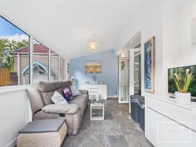 Ford Road, Pontypridd - Garden Room