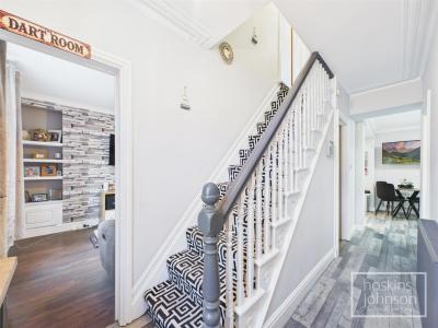 Ford Road, Pontypridd - Entrance Hall