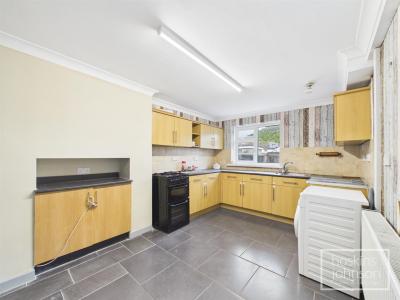Thurston Road, Trallwn, Pontypridd - Kitchen/Breakfast Room