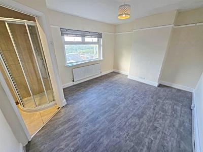 Oakland Crescent, Cilfynydd, Pontypridd - Bedroom 1
